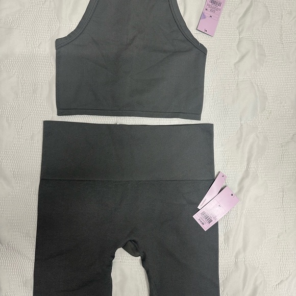 2 Piece Short Set - Picture 1 of 4